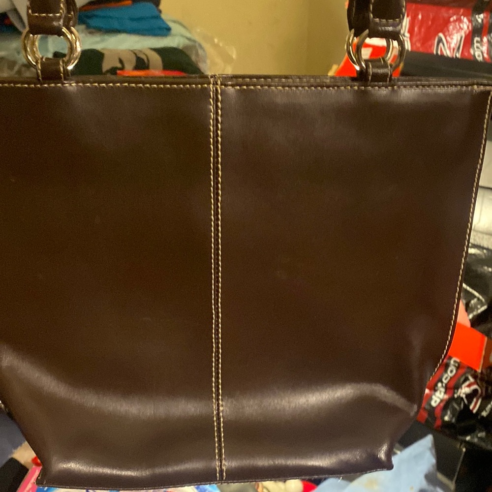 Brown Wilson’s leather purse